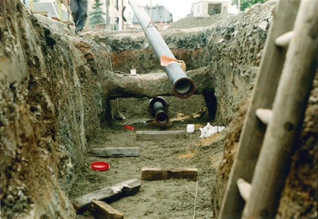 Stadt Zeulenroda, Abzweig Triebes (B94), Druckrohrmontage nach Pressung im Schutzrohr