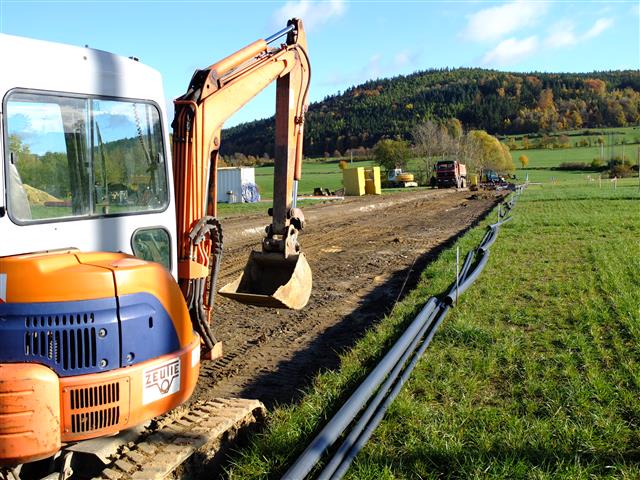 Stadt Saalburg-Ebersdorf, Trinkwasser- und Abwasserdruckleitung am Stauseeufer in Kloster